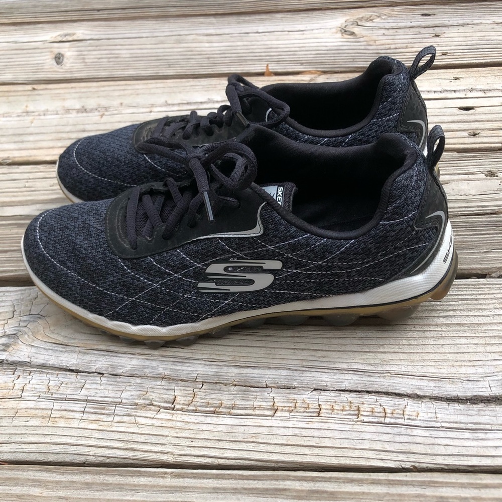 Sketchers womens size 9 black athletic shoes. - Picture 2 of 9